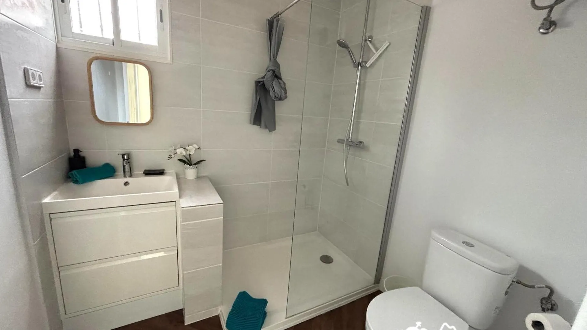 Bright Casa Els Cards Close To Sitges With Air Conditioning Puigmolto